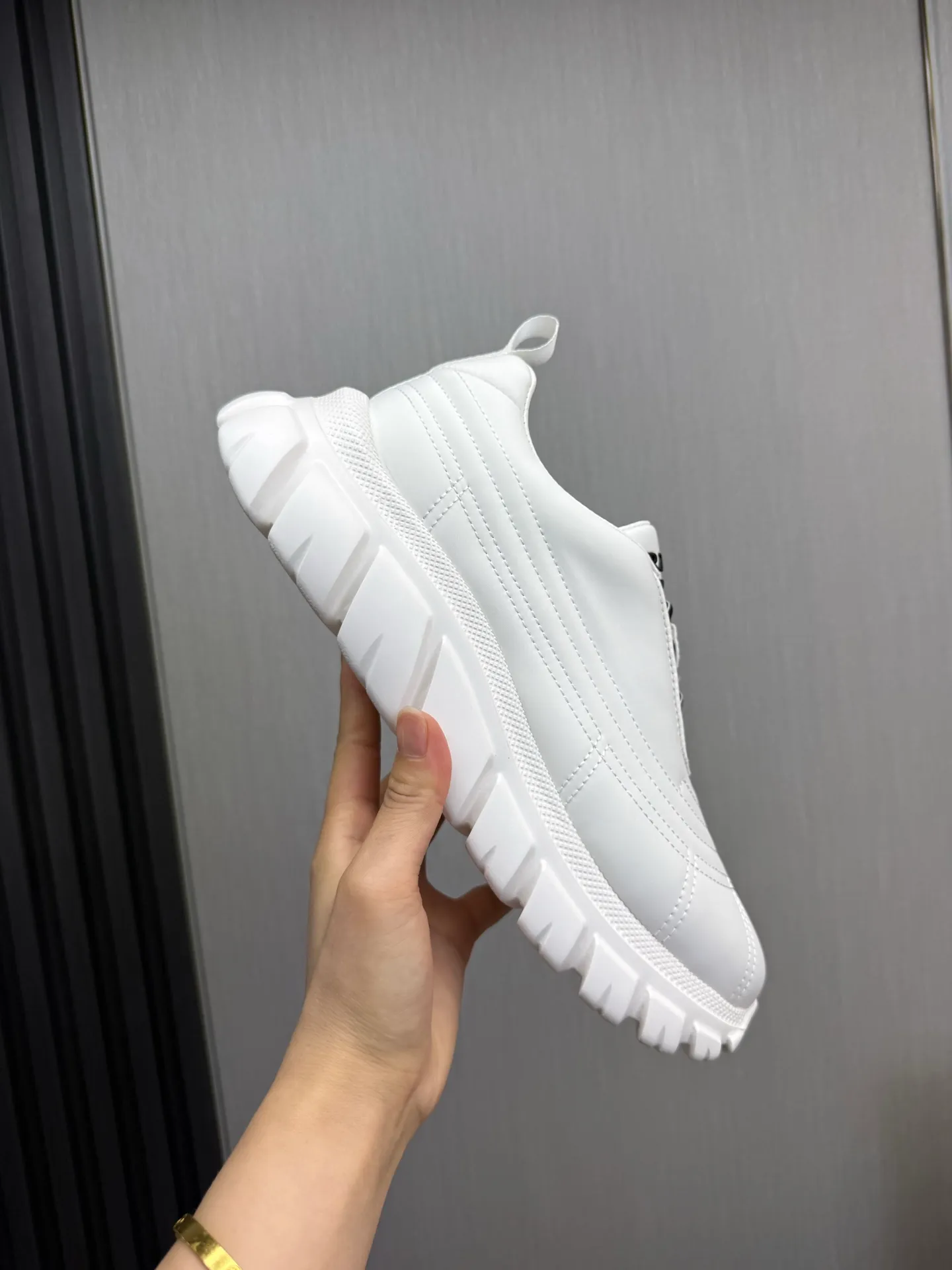 Men's shoes 💰580💰 [PRADA] Men's shoes are popular in the counter, official website synchronization, 1 high-quality shipment ✔️Imported waterproof fabric + cowhide lining, 1🆚1 replica, original sole, 38-45 (45 customized, non-refundable)